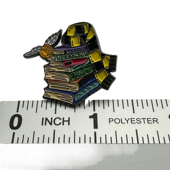 Harry Potter Hufflepuff  Pin Yellow Black Scarf Snitch Herbology Charms Enamel - Picture 4 of 5